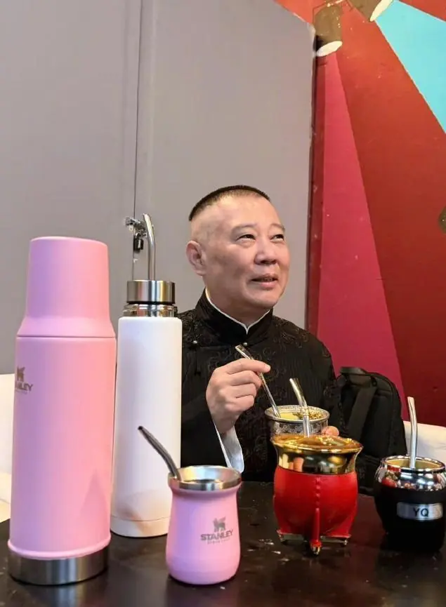 杨少华送匾
