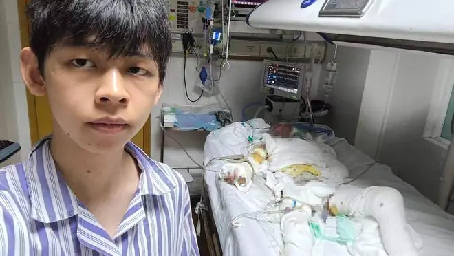 曹雯杰去ICU看望父亲